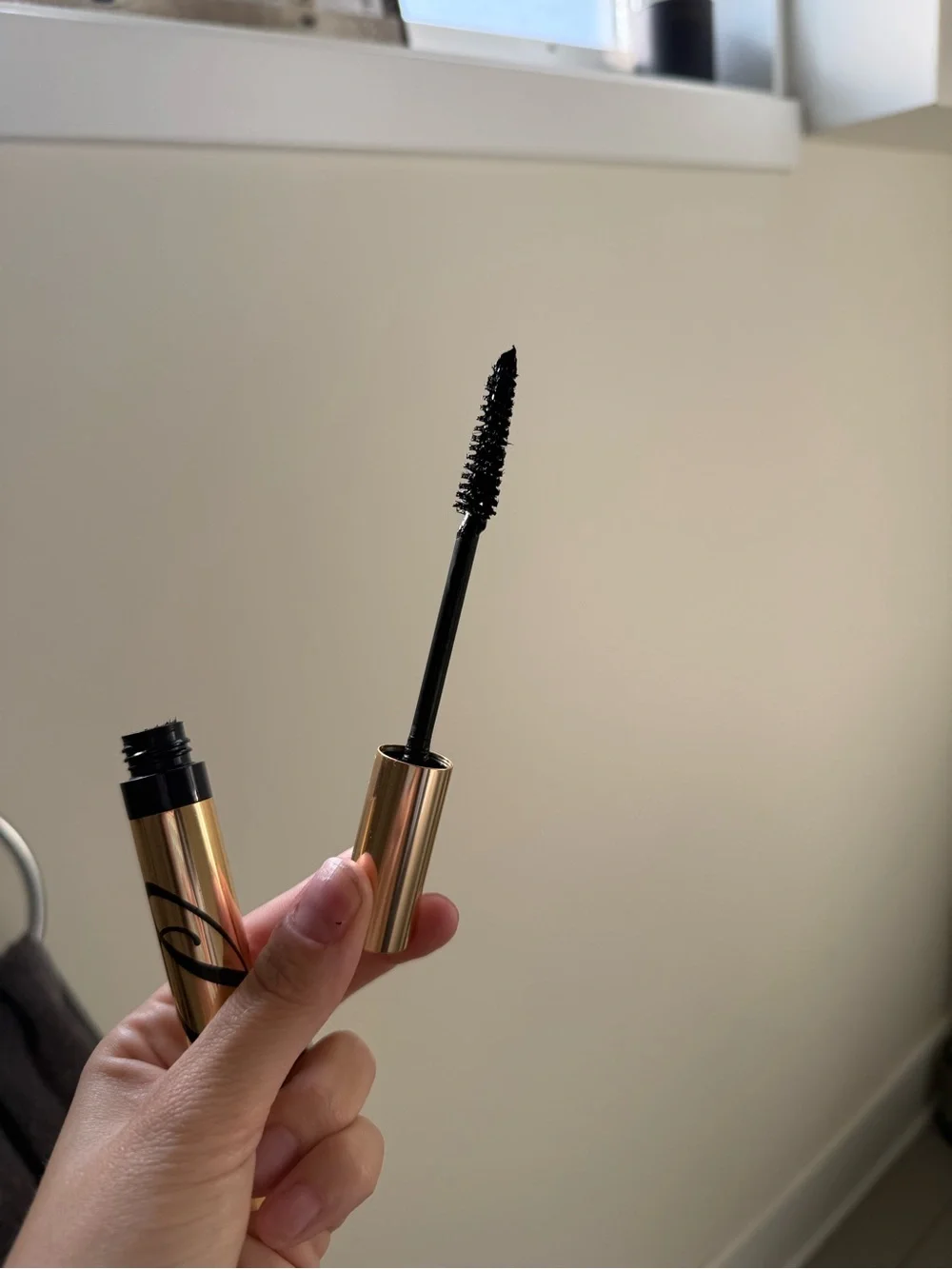 Never used Estee Lauder Sumptuous Extreme Mascara — Gold Tube, Black Formula